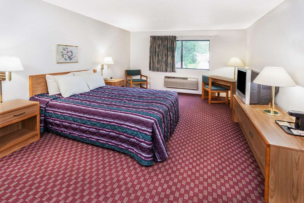 Super 8 By Wyndham Hebron Lowell Area Habitación foto